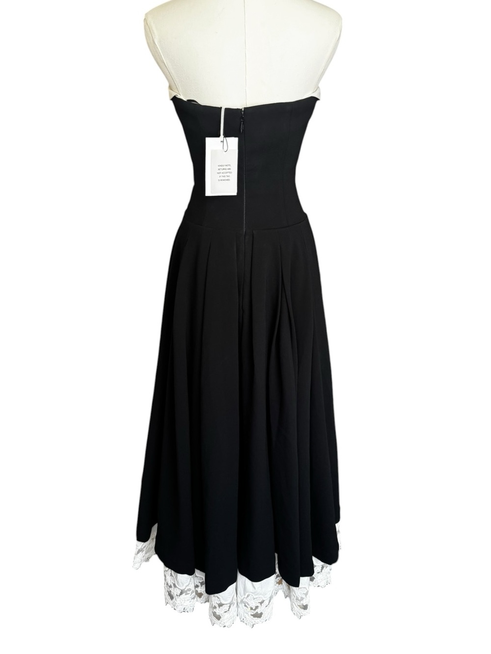 NWT Helsa The Finale Midi Dress with Lace & Poplin - Black/ White Small - Picture 9 of 15
